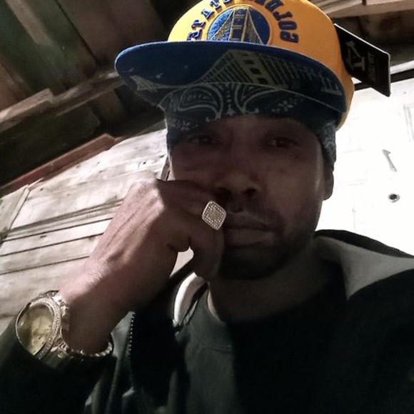 Meet your Posher, Robert - Picture 1 of 1